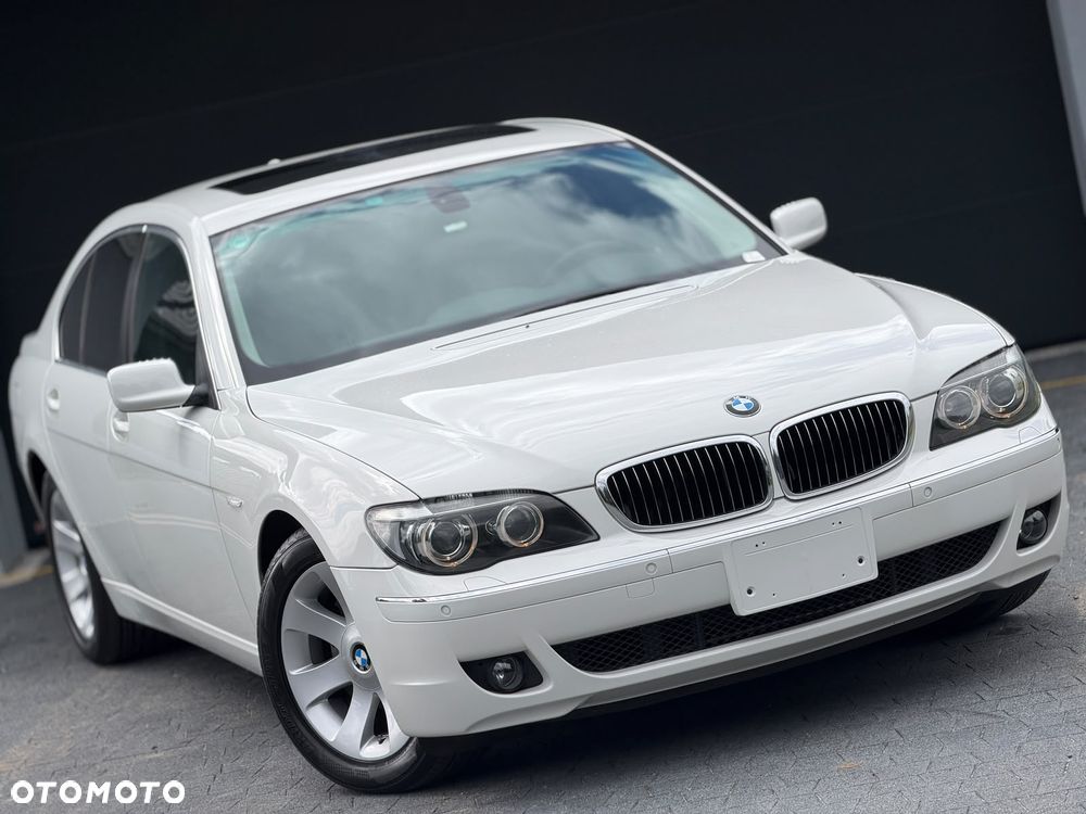 BMW Seria 7 740i - 1