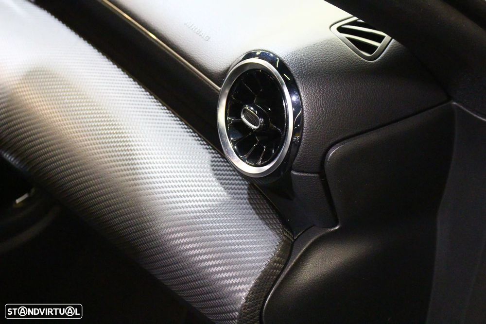 Mercedes-Benz CLA 250 e Progressive - 17