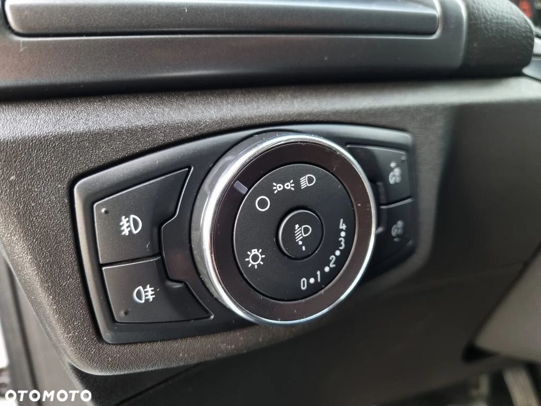 Ford Mondeo 2.0 TDCi Ambiente Plus - 11