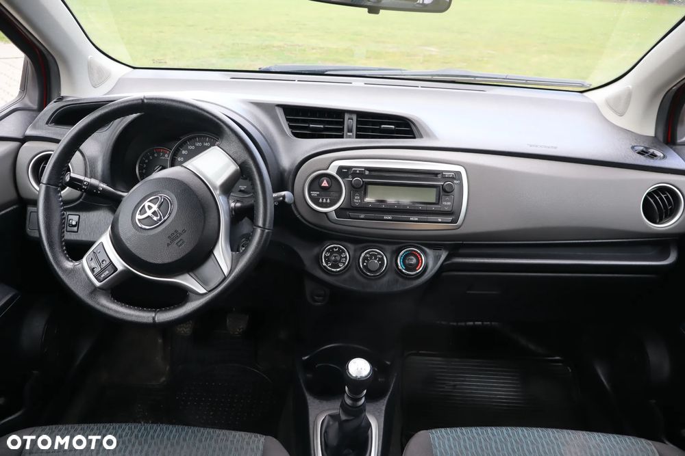 Toyota Yaris 1.33 Premium - 15