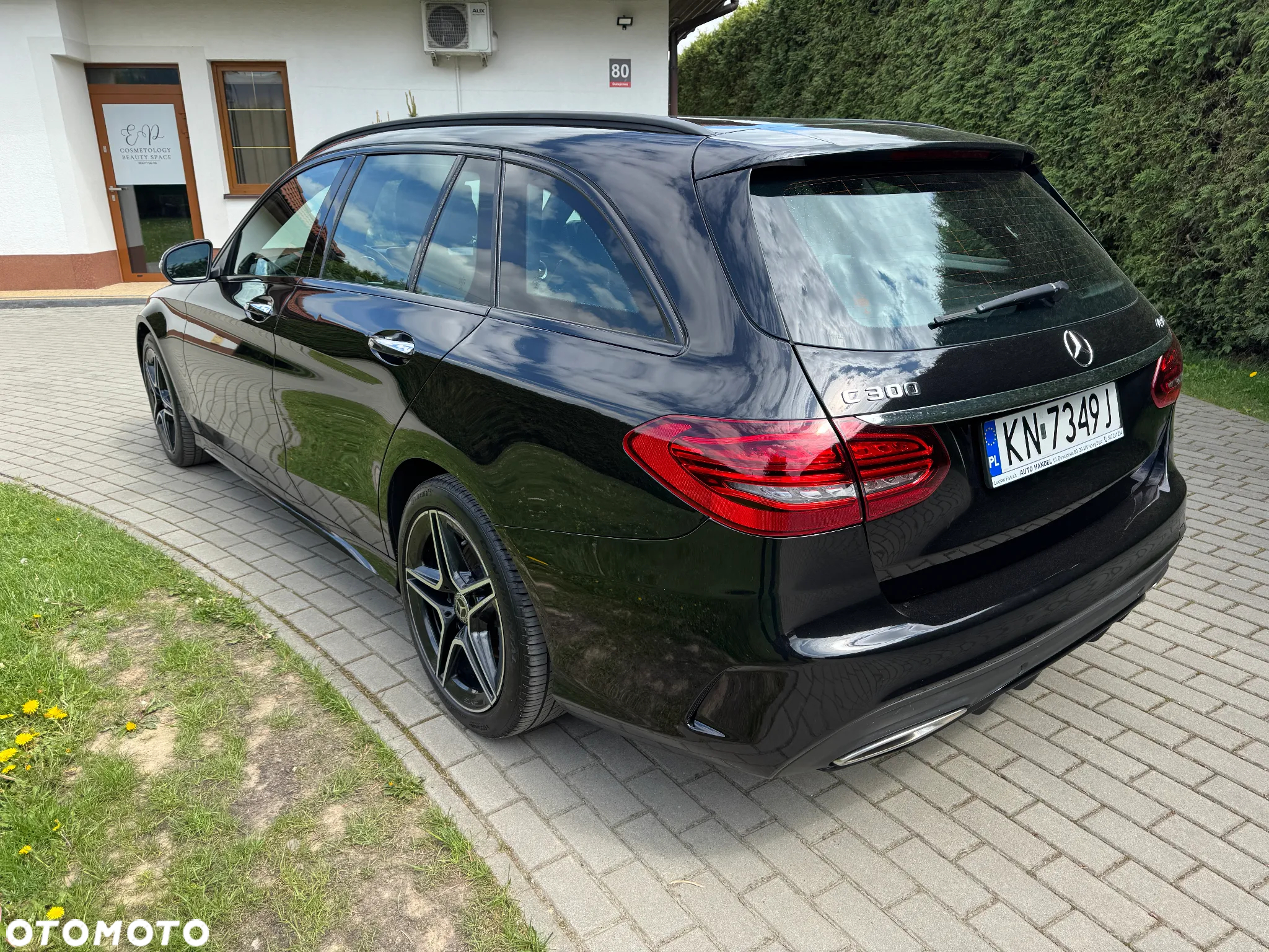 Mercedes-Benz Klasa C 300 4Matic T 9G-TRONIC - 11