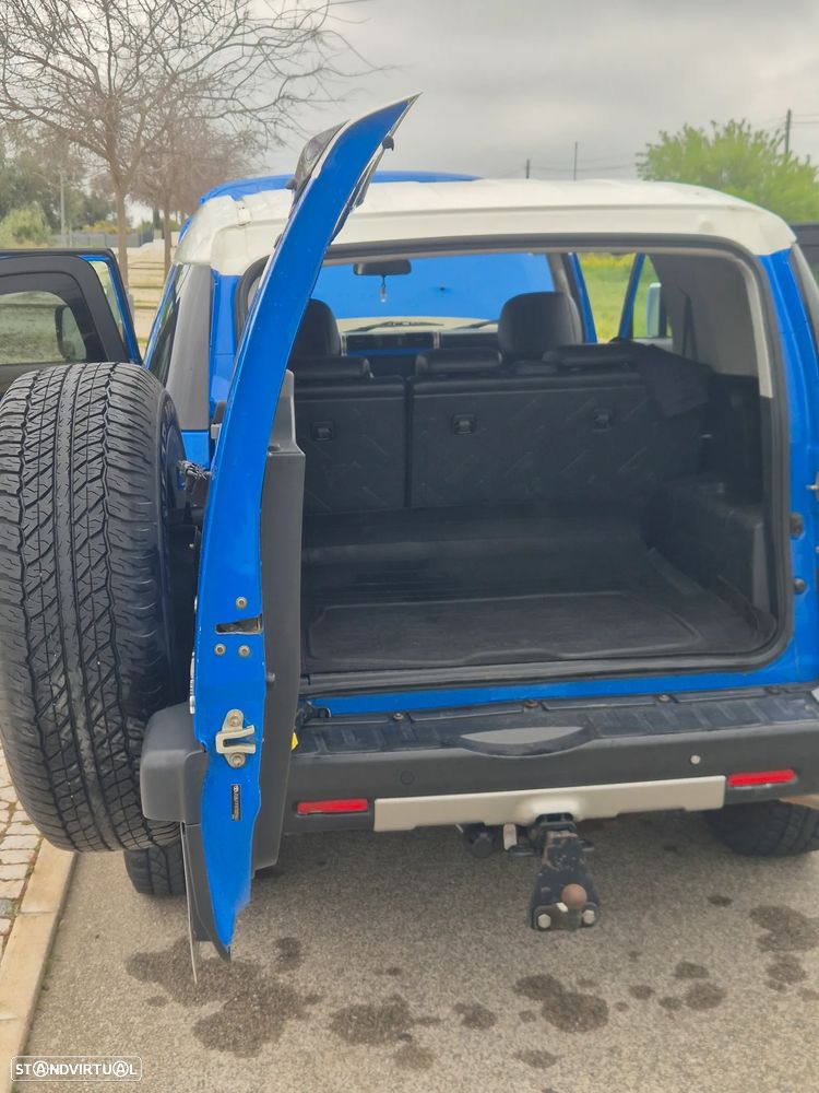 Toyota FJ Cruiser - 9