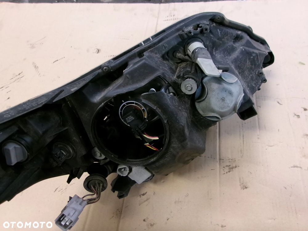 LAMPA LEWA TOYOTA AVENSIS T27 12-15 - 3