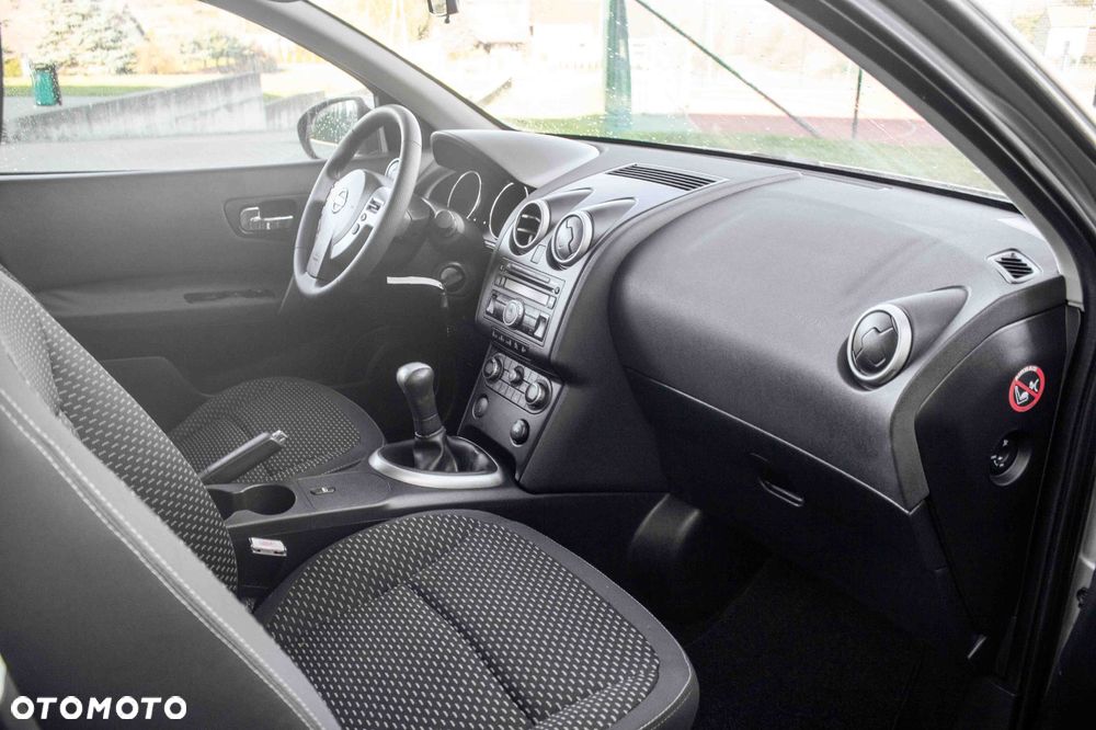 Nissan Qashqai 1.6 Visia - 22