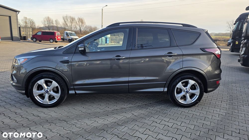 Ford Kuga 1.5 EcoBoost 2x4 ST-Line - 10