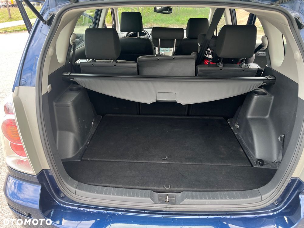Toyota Corolla Verso 1.8 Prestige - 15