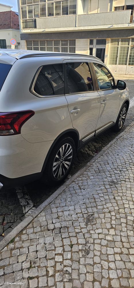 Mitsubishi Outlander 2.0 Kaiteki CVT - 4