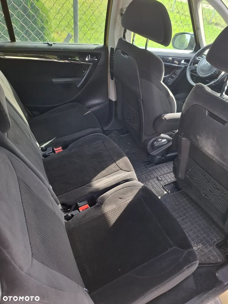 Citroën C4 Picasso - 25