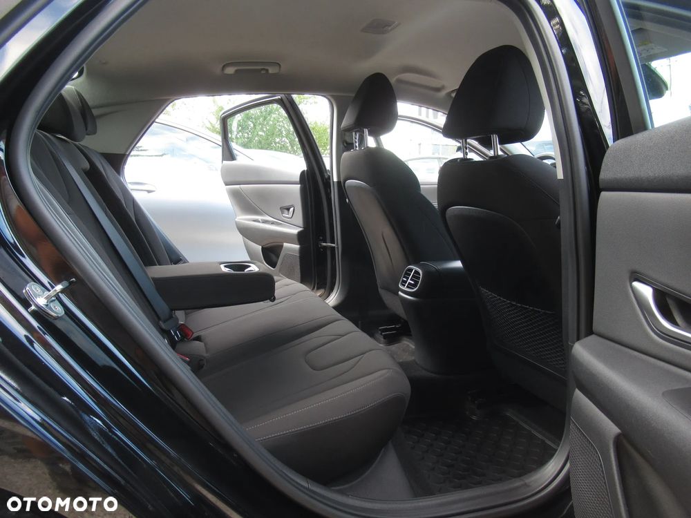 Hyundai Elantra 1.6 Smart CVT - 8
