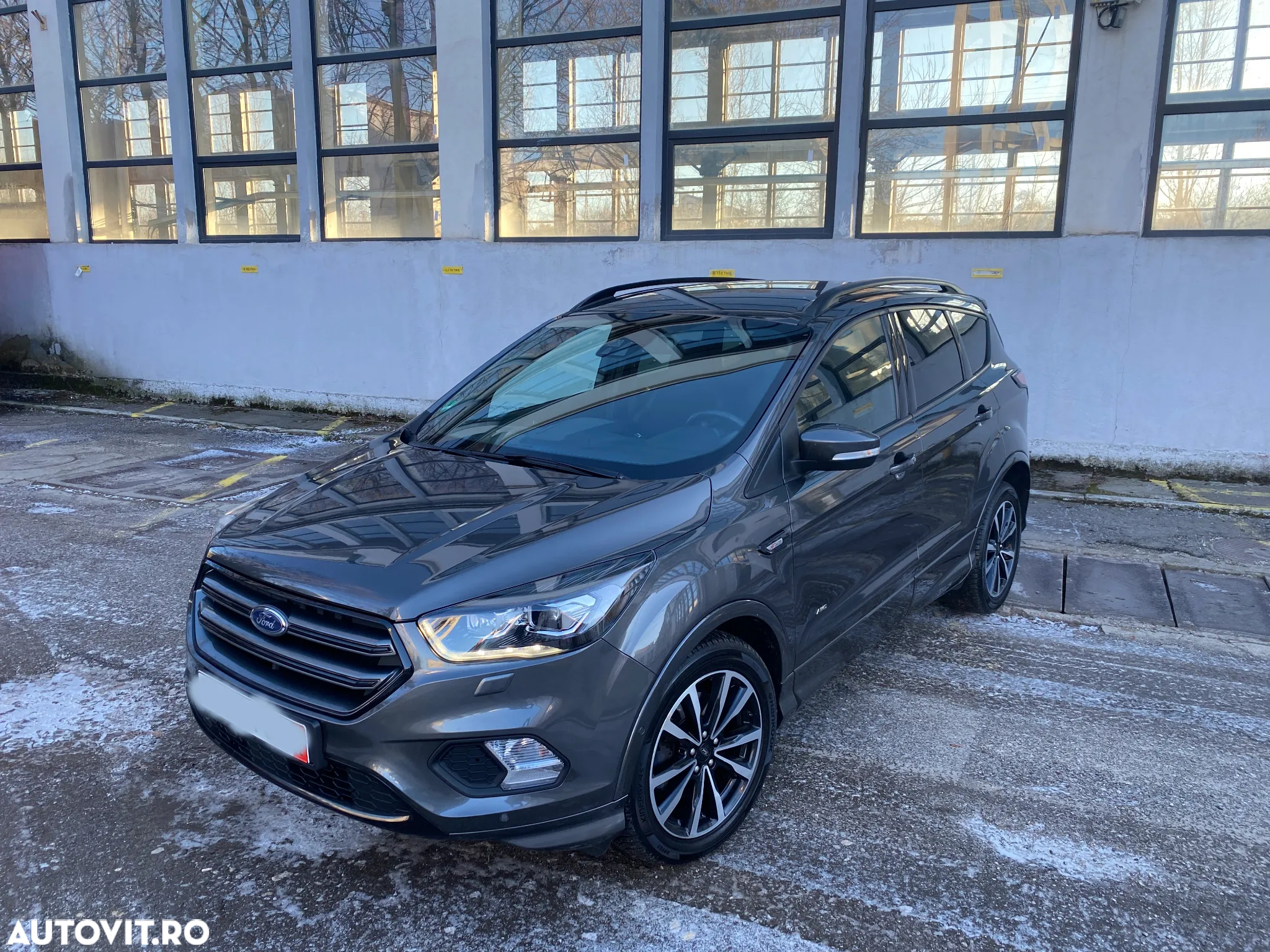 Ford Kuga 2.0 TDCi 4WD Powershift ST-Line - 12