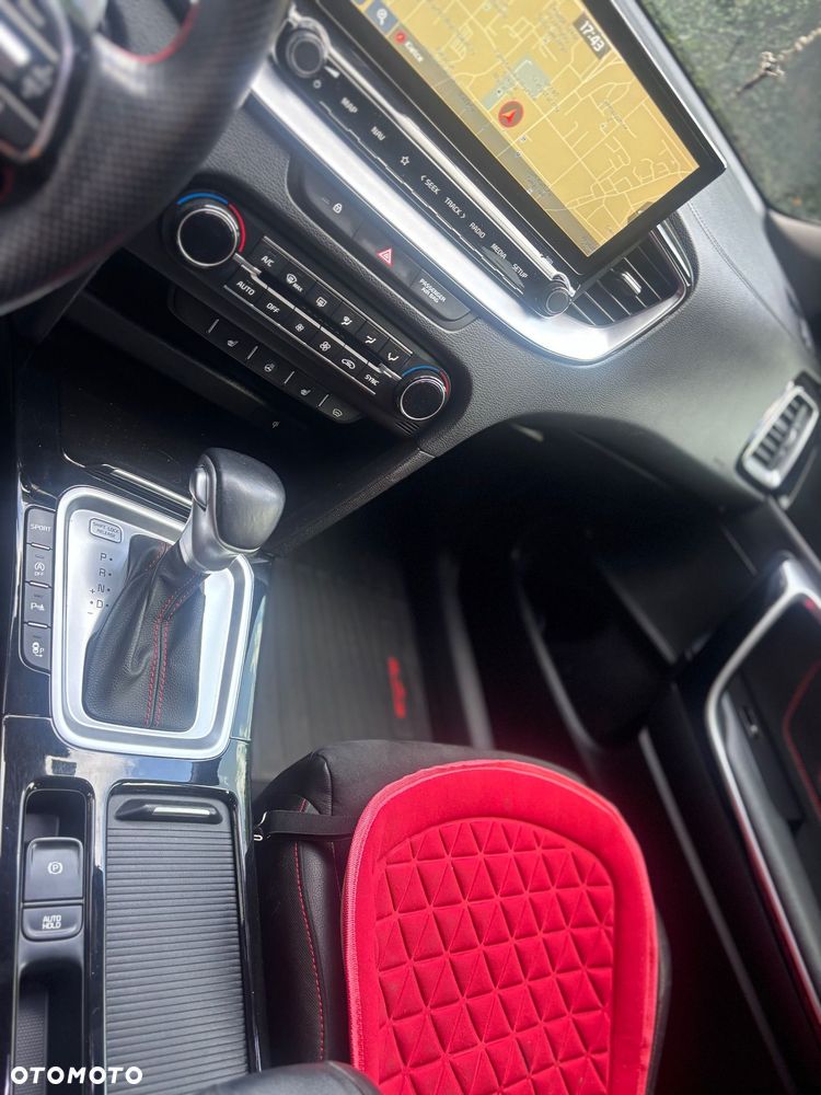 Kia ProCeed - 15