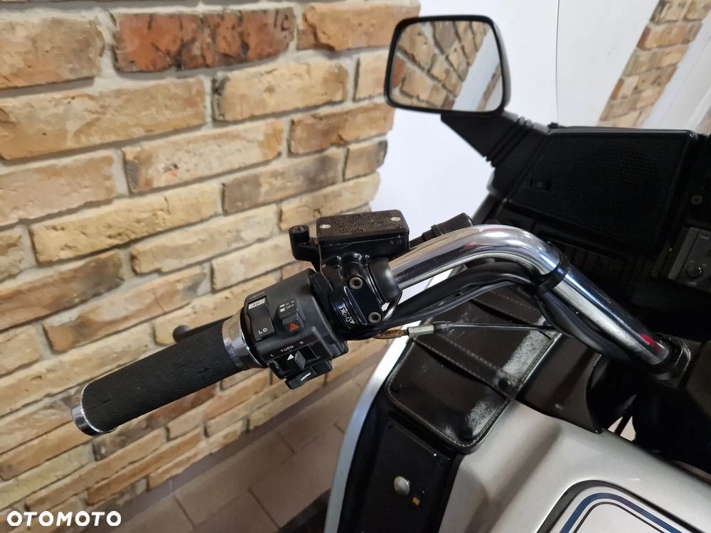Honda GL - 32