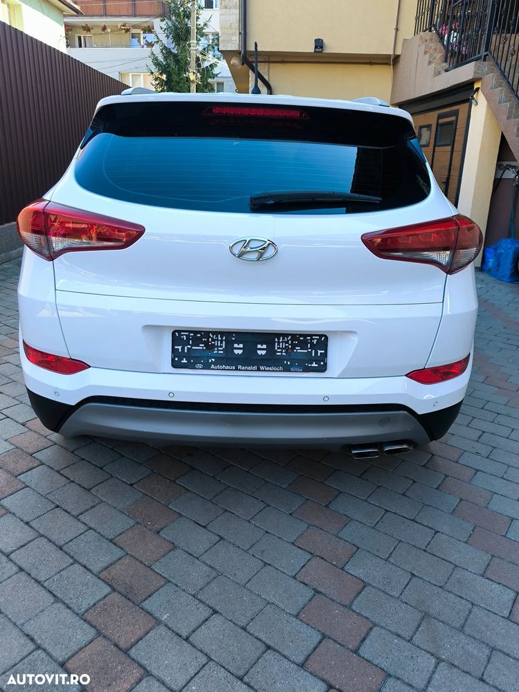 Hyundai Tucson 2.0 CRDI 4WD Advantage - 4