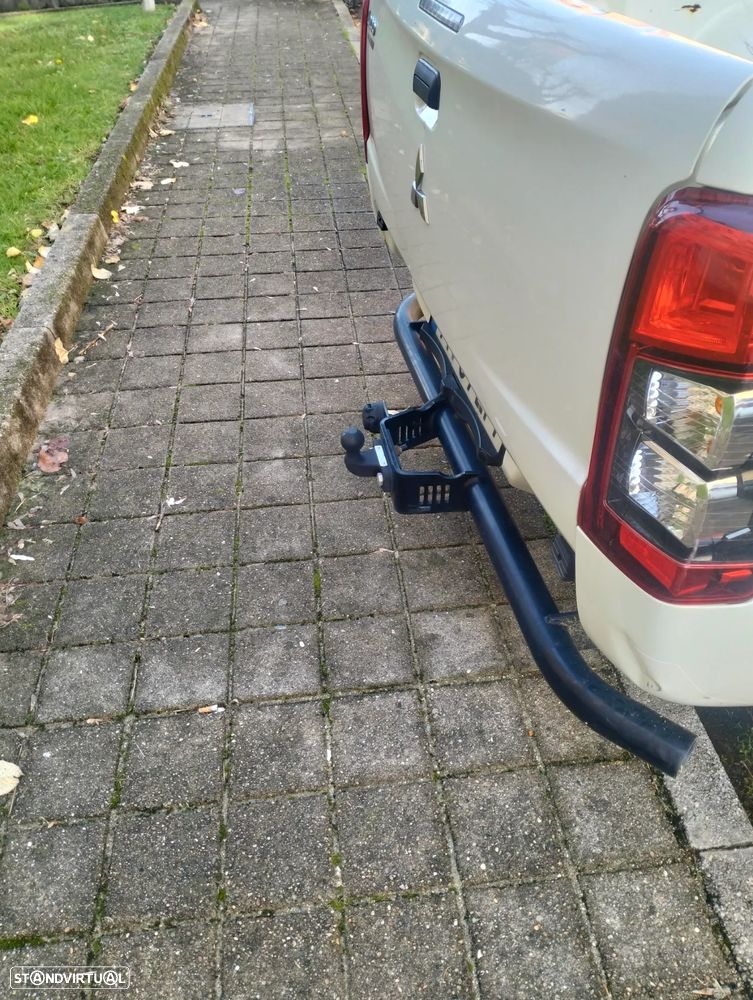 Mitsubishi L200 2.3 DI-D Space Cab Invite Strakar Look 4WD - 18