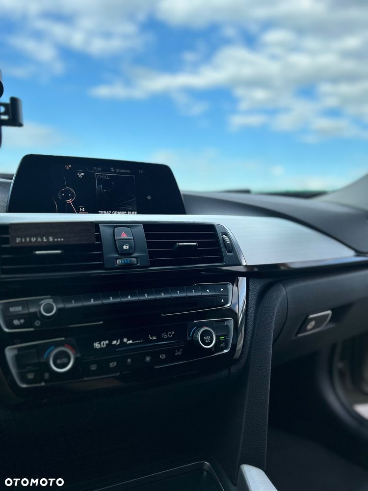 BMW Seria 3 320d Luxury Line - 19