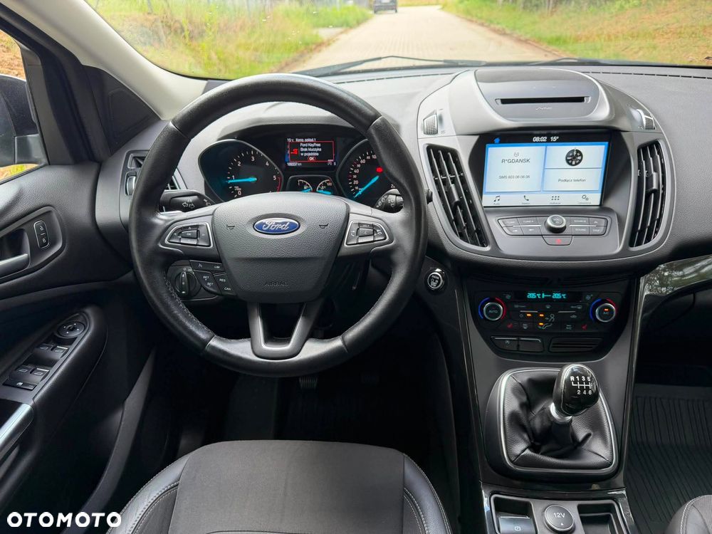 Ford Kuga 2.0 TDCi FWD Titanium - 16