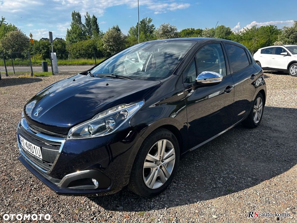 Peugeot 208 - 17