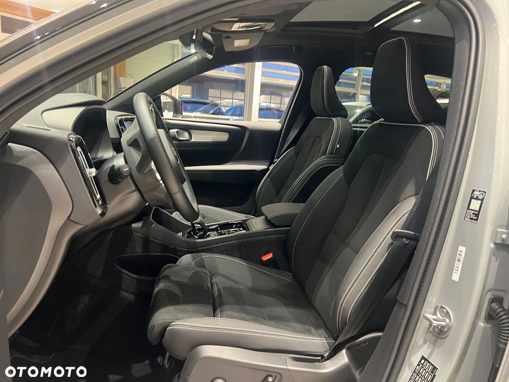 Volvo XC 40 B4 B AWD DKG RDesign - 24