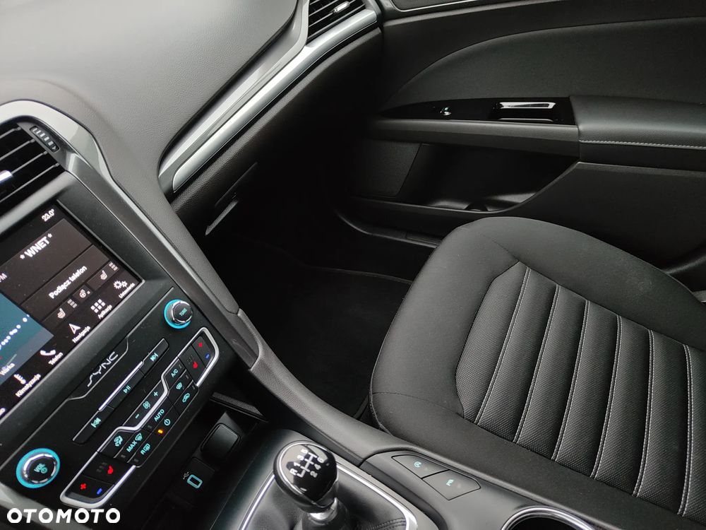 Ford Mondeo 2.0 TDCi Ambiente - 28