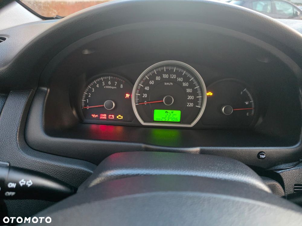 Kia Sportage 2.0 (kla) / Voyage - 21