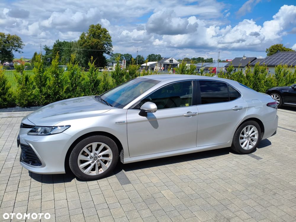 Toyota Camry 2.5 Hybrid Comfort CVT - 2