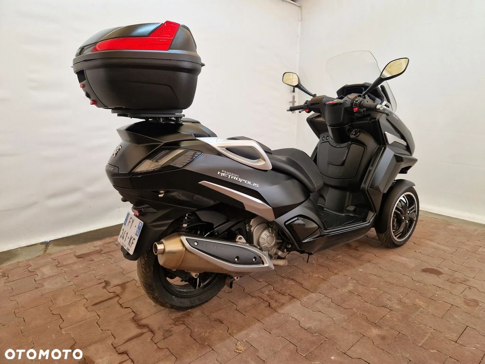 Peugeot Metropolis - 13