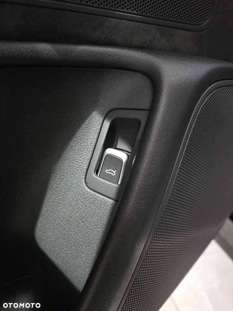Audi A6 Avant 3.0 TDI S tronic - 15