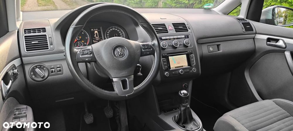 Volkswagen Touran 1.6 TDI DPF BlueMotion Technology Cup - 26