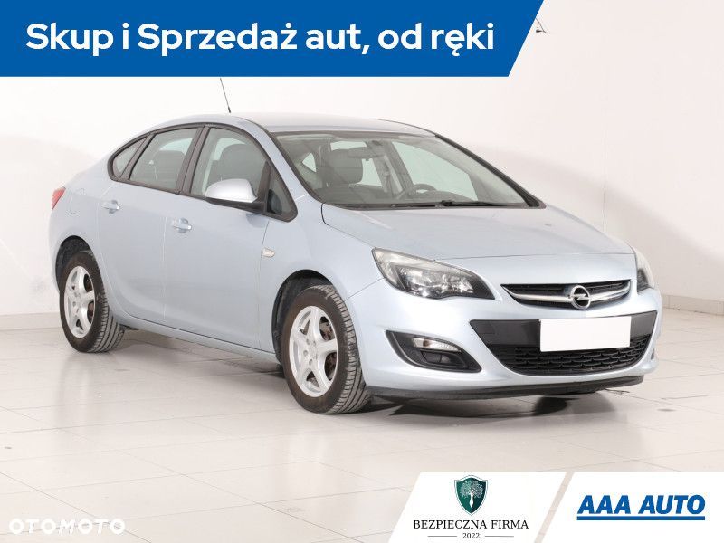 Opel Astra - 2