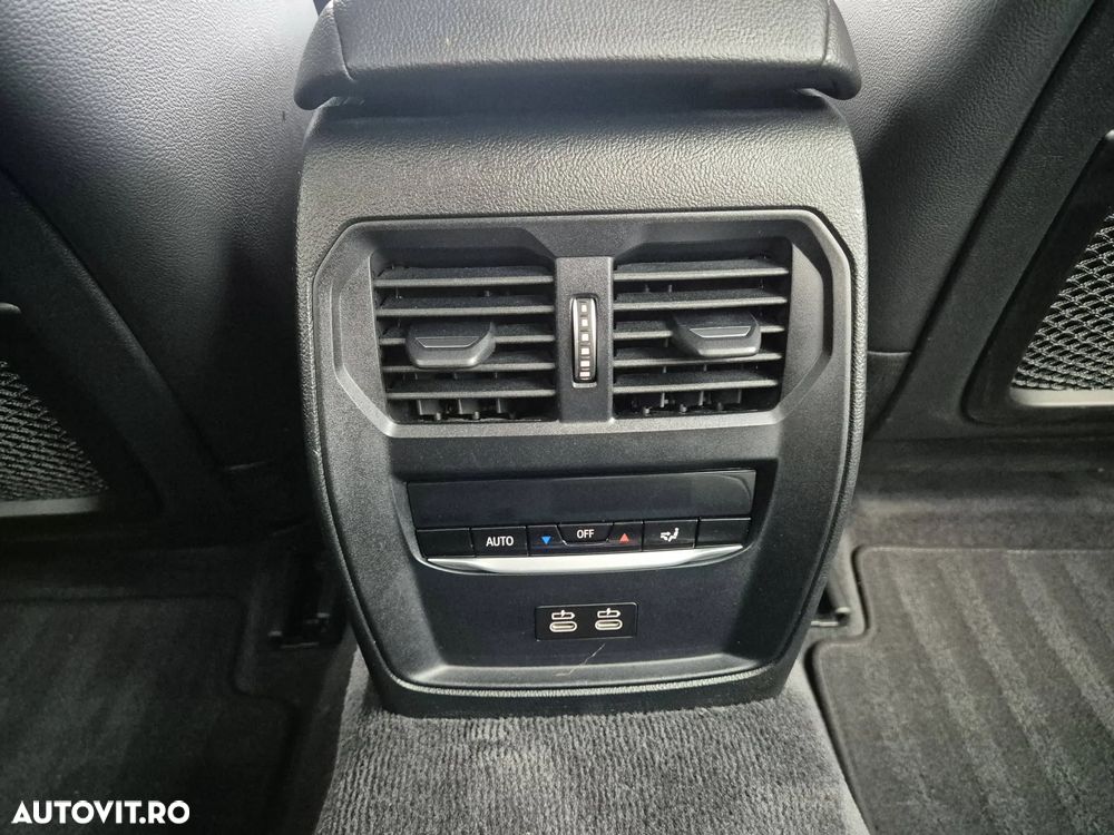 BMW Seria 3 330d xDrive AT MHEV - 12