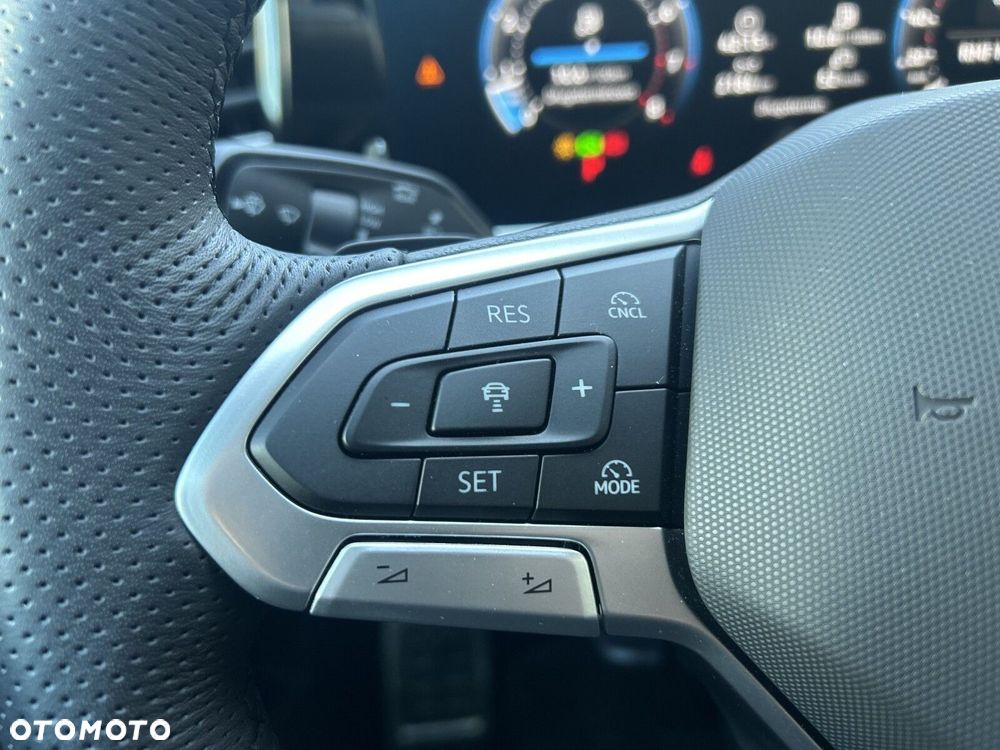 Volkswagen Passat - 37