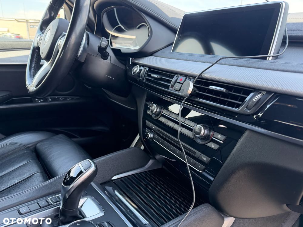 BMW X6 xDrive30d - 11