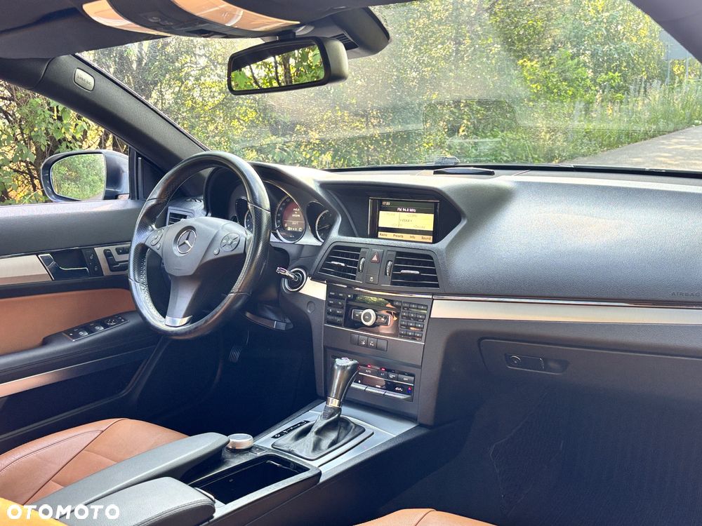 Mercedes-Benz Klasa E 350 CDI DPF BlueEFFICIENCY 7G-TRONIC Avantgarde - 29