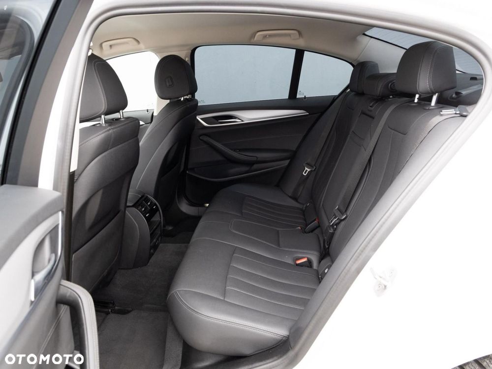 BMW Seria 5 - 10