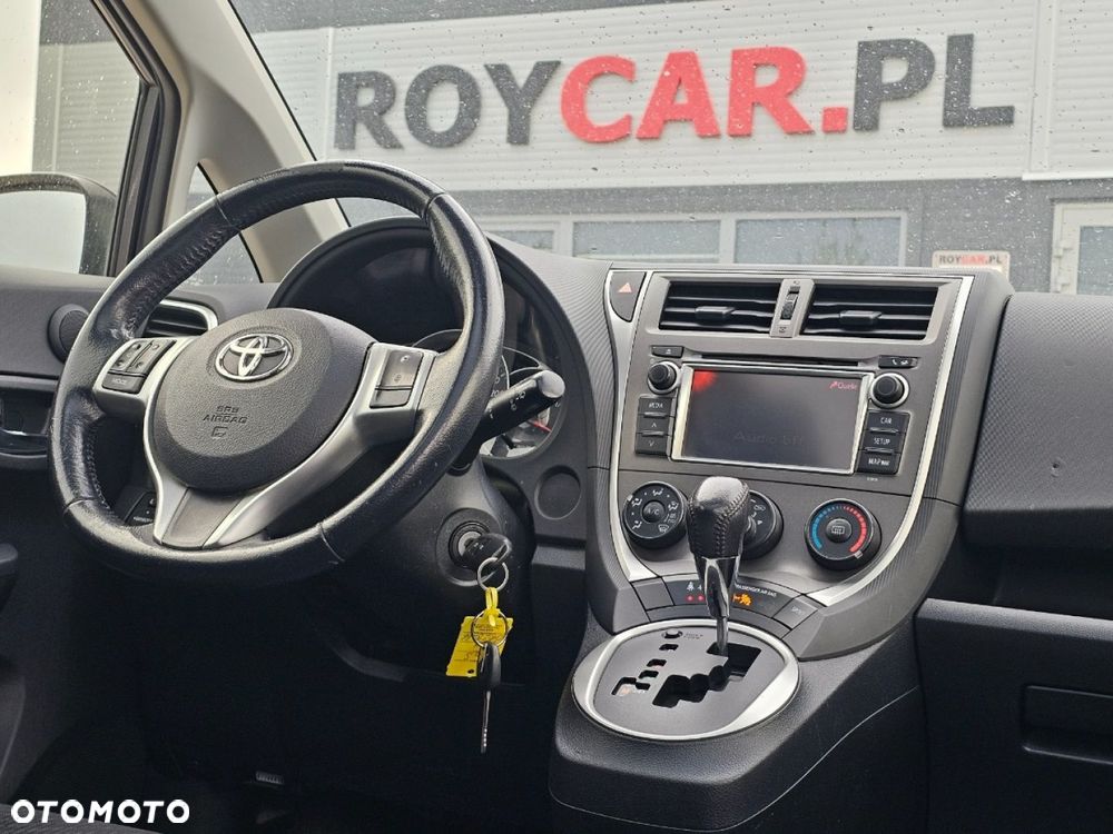 Toyota Verso S 1.33 VVT-i Start-Stop Multidrive Life - 11