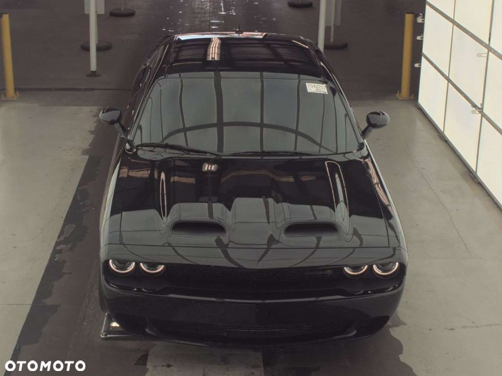 Dodge Challenger - 3