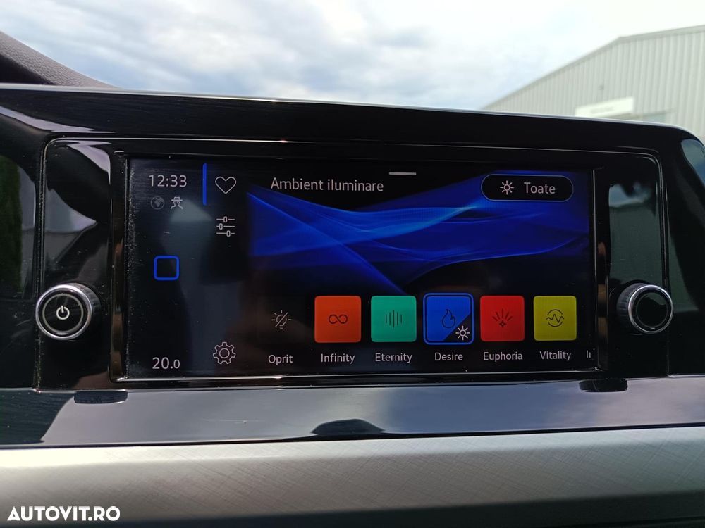VOLKSWAGEN Golf 2021 — imagine 10