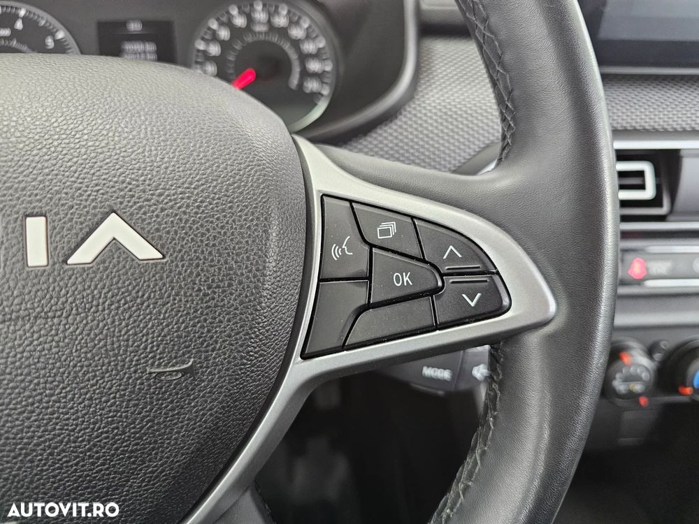 Dacia Logan TCe 90 MT5 Expression - 11
