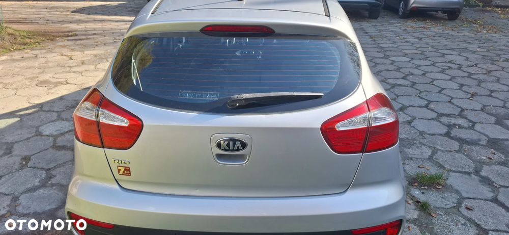 Kia Rio 2016 photo 5