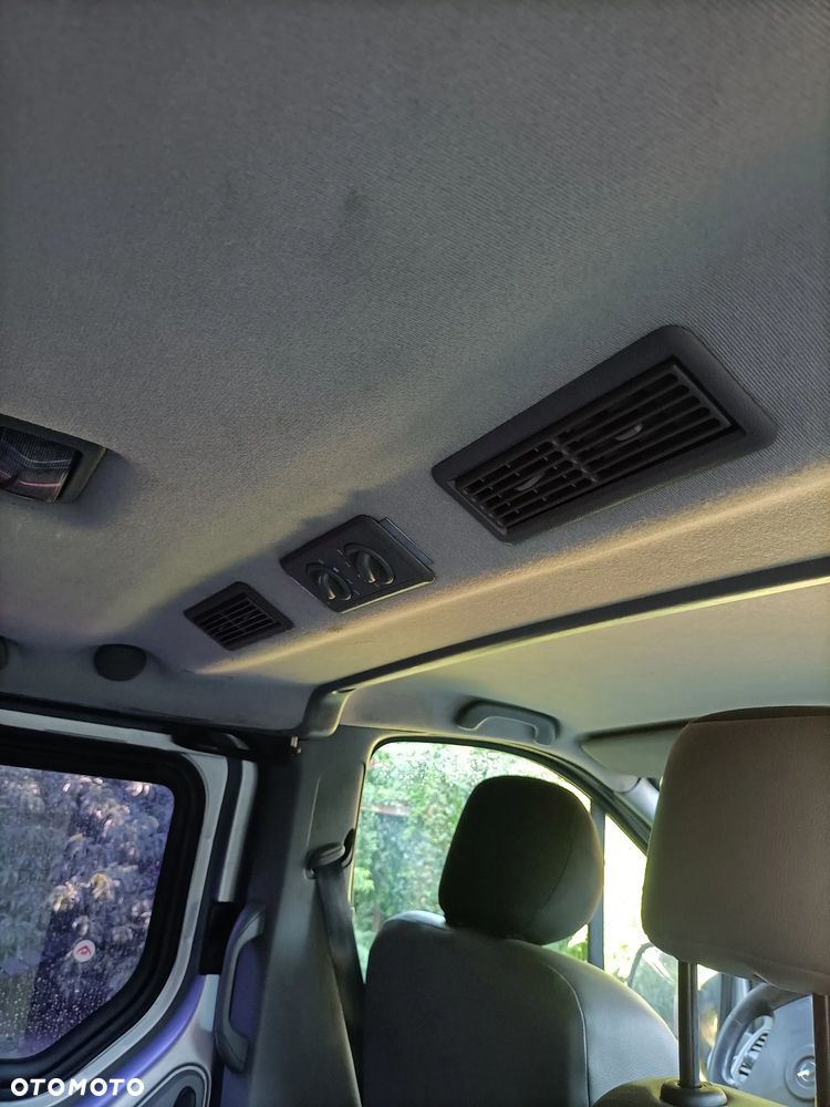 Opel Vivaro - 14