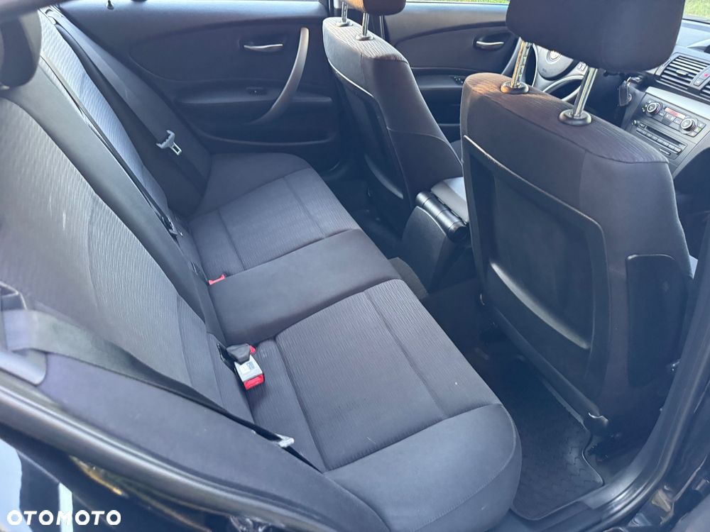 BMW Seria 1 118d - 19