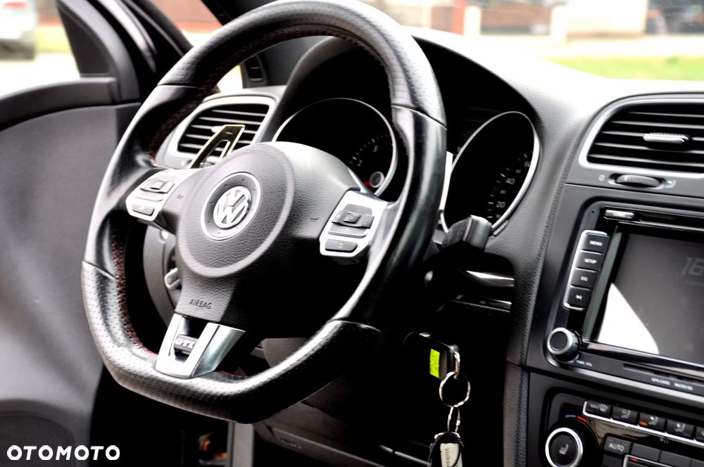 Volkswagen Golf 2.0 GTI DSG - 26
