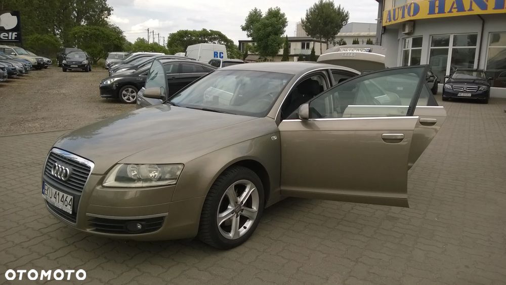 Audi A6 Limousine 2.4 - 15