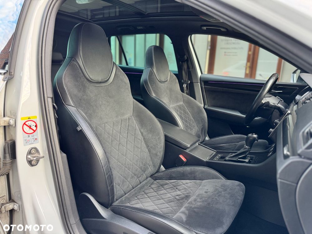 Skoda Superb 2.0 TDI SCR Sportline DSG - 39