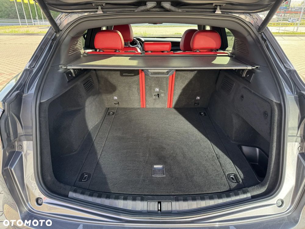 Alfa Romeo Stelvio - 10
