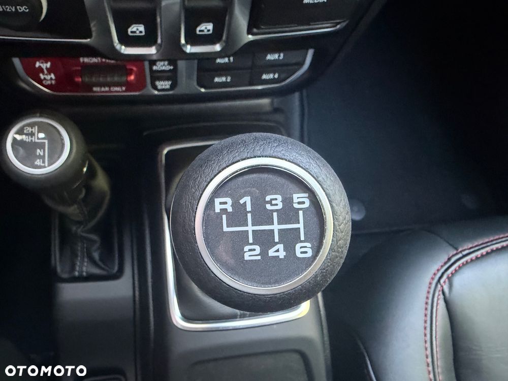 Jeep Wrangler - 27