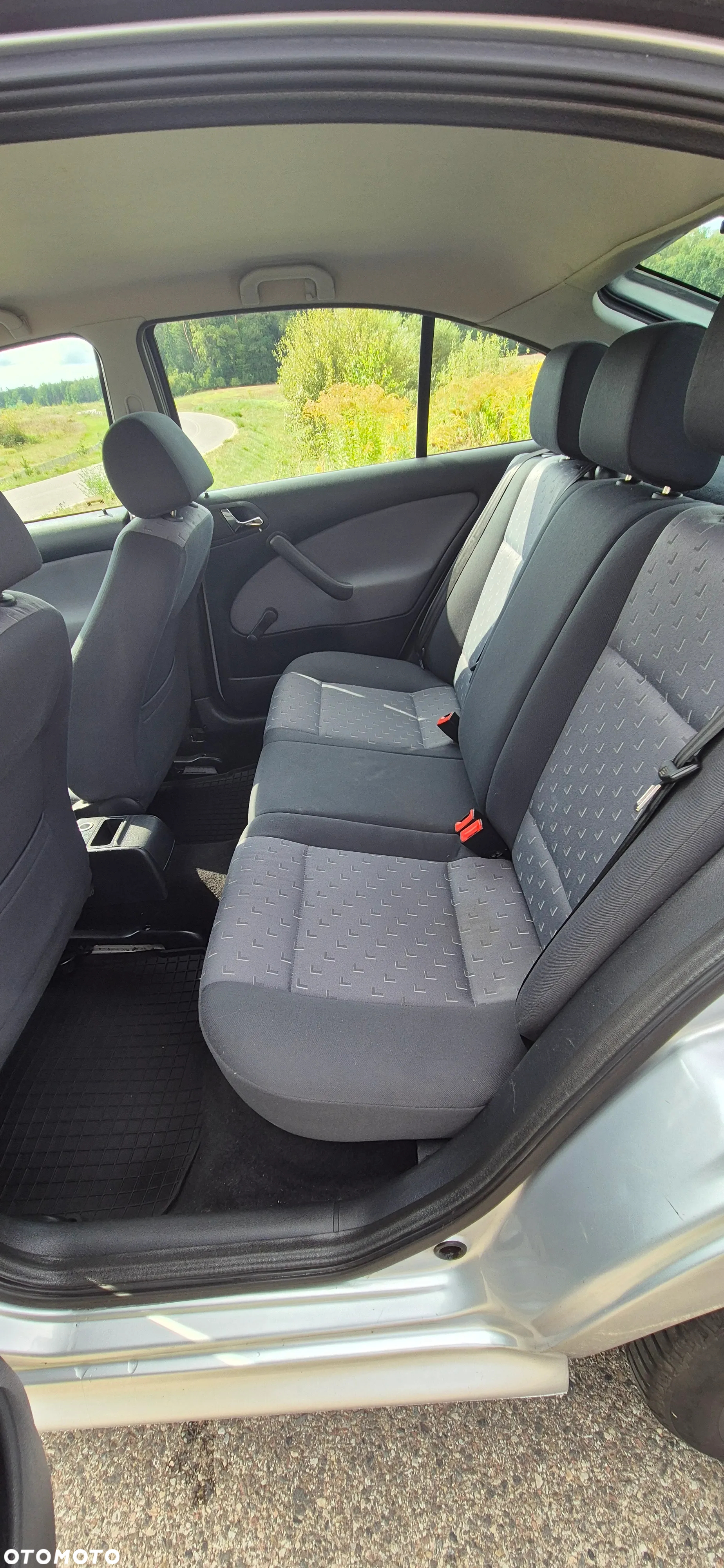 Skoda Octavia 1.6 Classic - 10