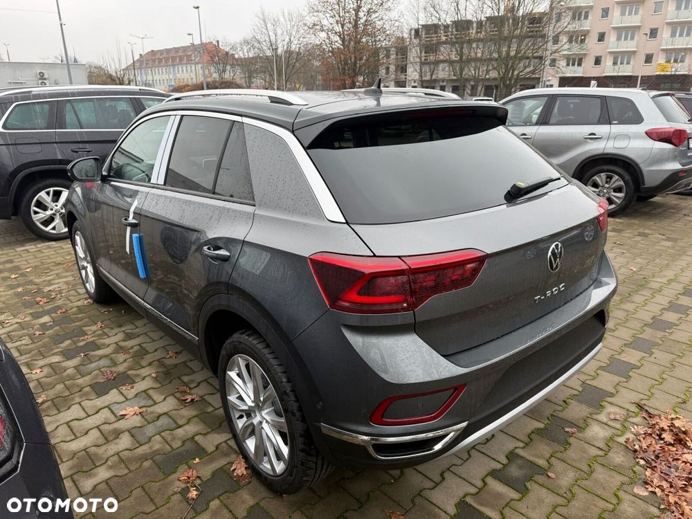 Volkswagen T-Roc - 4