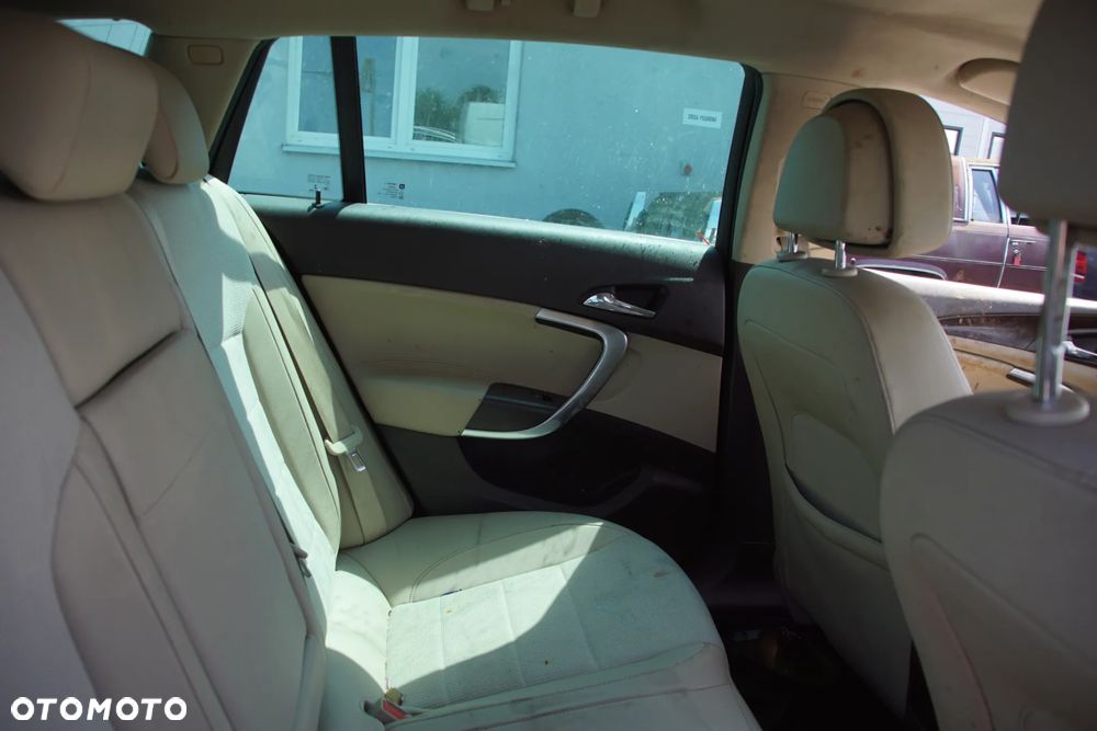Auto na części - Opel Insignia A 2.0 CDTI 160 KM A20DTH F40 Z168 2011R Silnik Skrzynia Drzwi Błotnik Zderzak Klapa Lampa Lusterko Klamka Szyba Deska Kokpit Sterownik Moduł Czujnik Licznik Wyświetlacz Panel Kierownica - 15