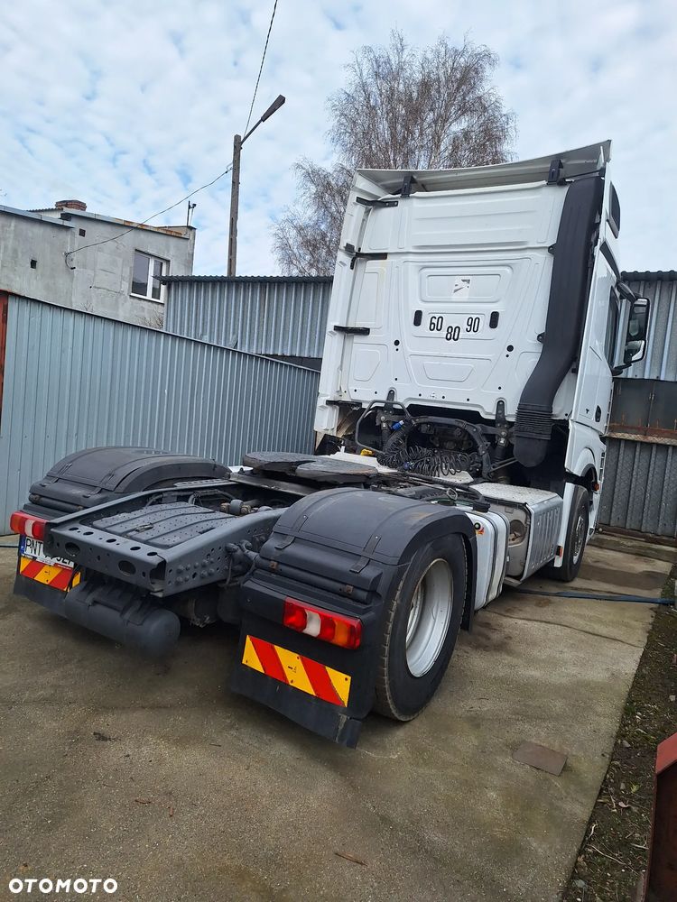 Mercedes-Benz ACTROS - 4